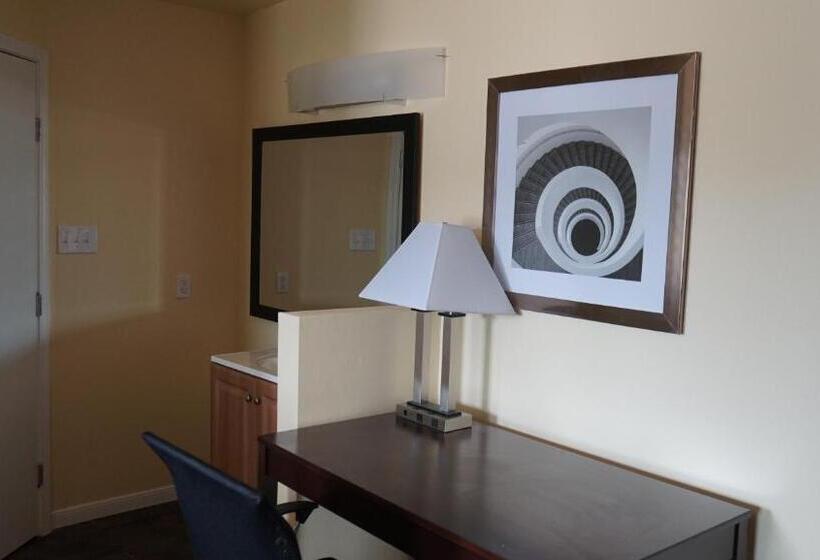 مُتل Village Motor Inn