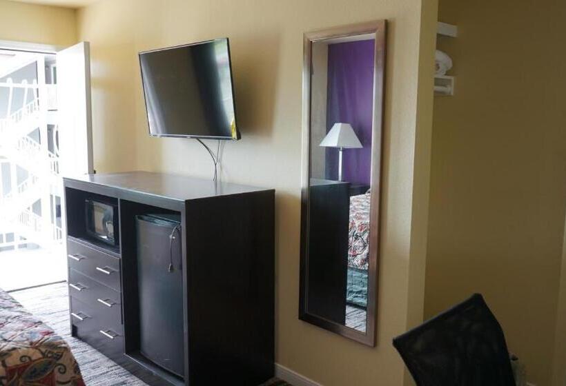 مُتل Village Motor Inn