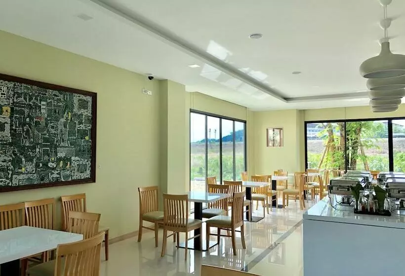 Porestva Hotel Sriracha
