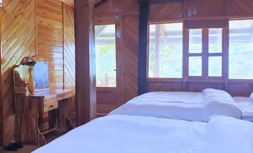 Lenh Family House   Hostel