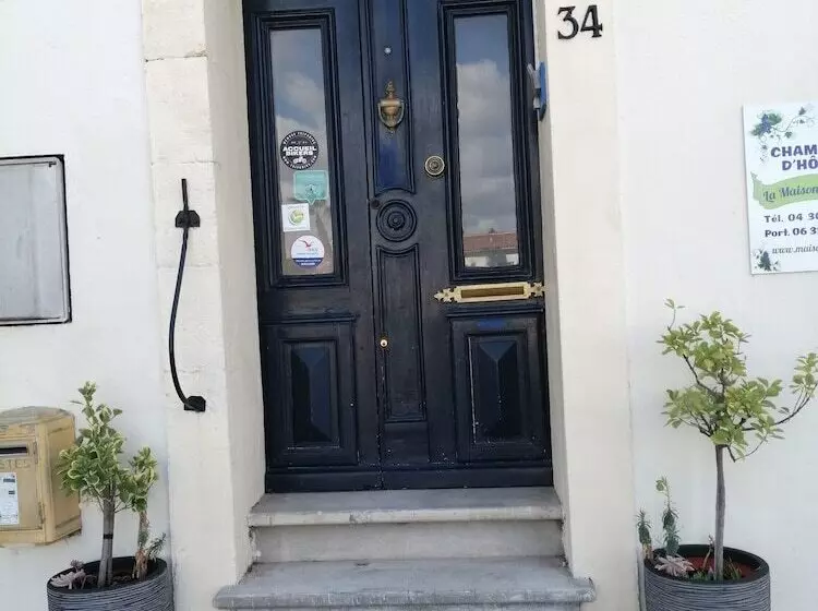 ベッドアンドブレックファースト Maison Du Canal