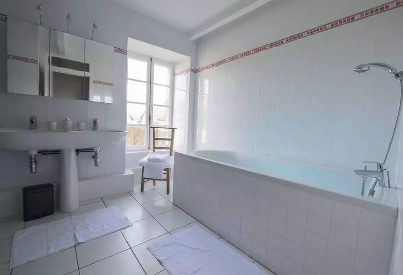 تختخواب و صبحانه Manoir De Penn Lann