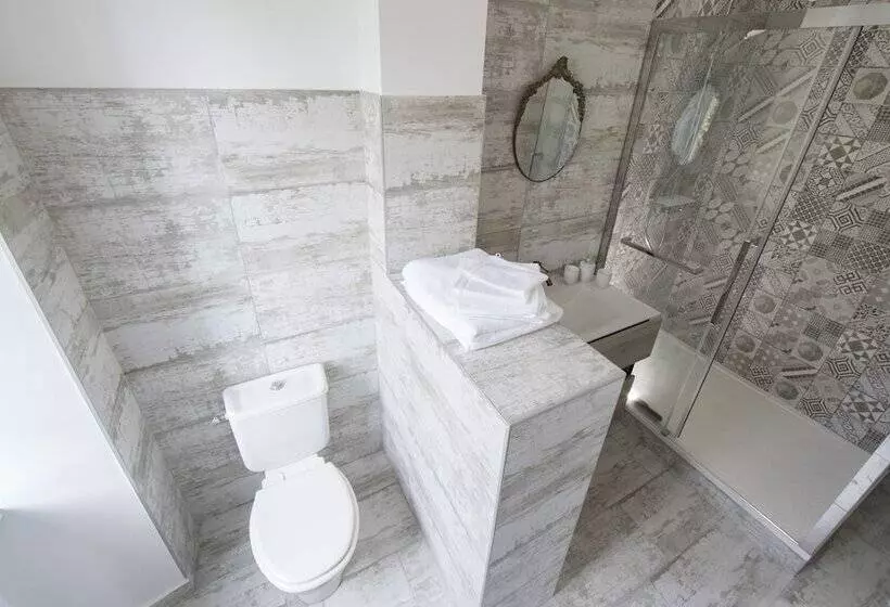 تختخواب و صبحانه Manoir De Penn Lann