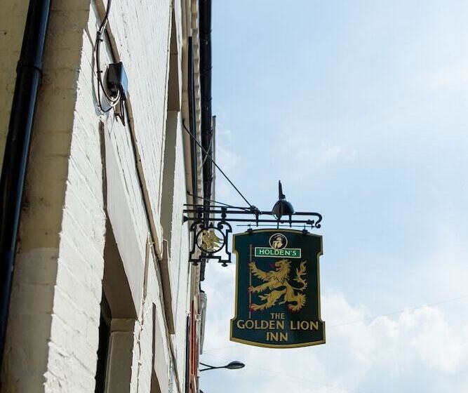 مبيت وإفطار The Golden Lion Inn