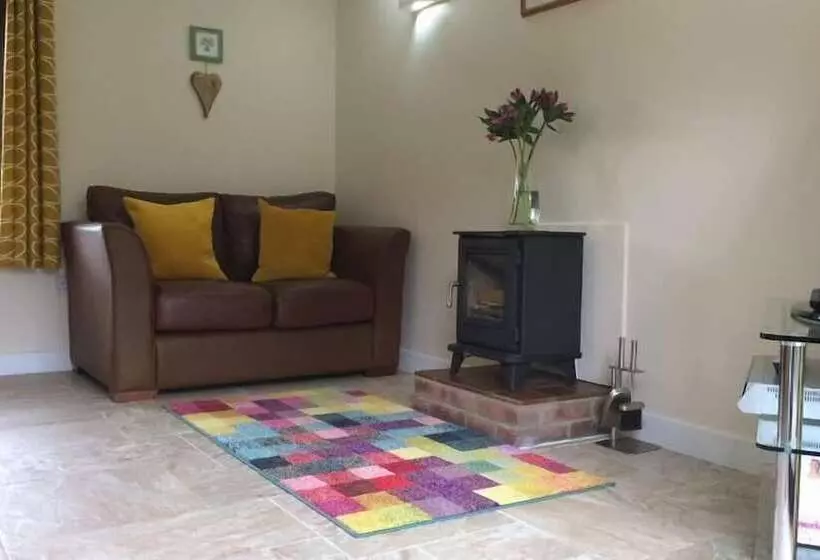 Callestock Courtyard