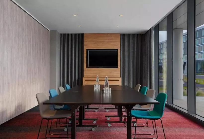 Aloft Aberdeen Teca