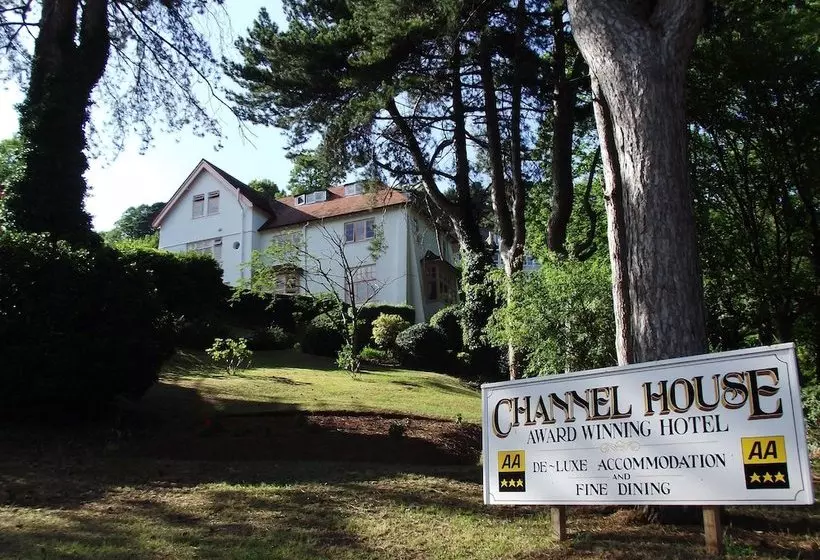 ホテル Channel House