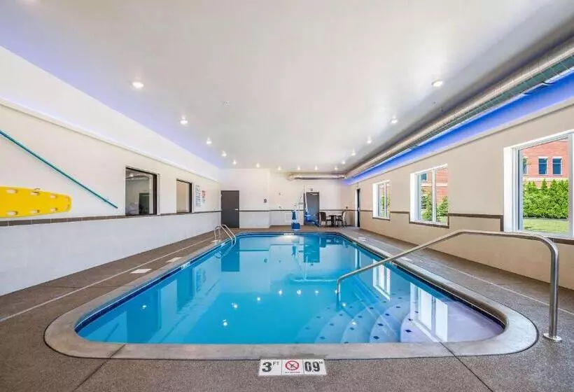 ホテル Comfort Suites Marysville Columbus  Northwest