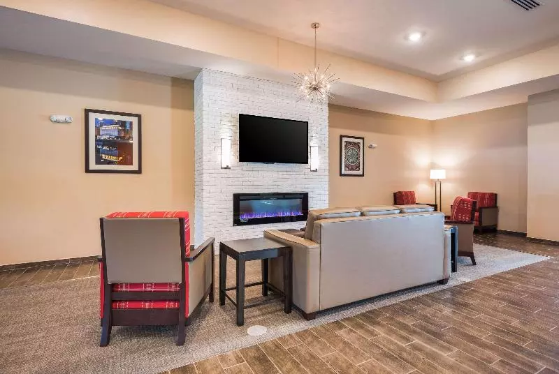 ホテル Comfort Suites Marysville Columbus  Northwest