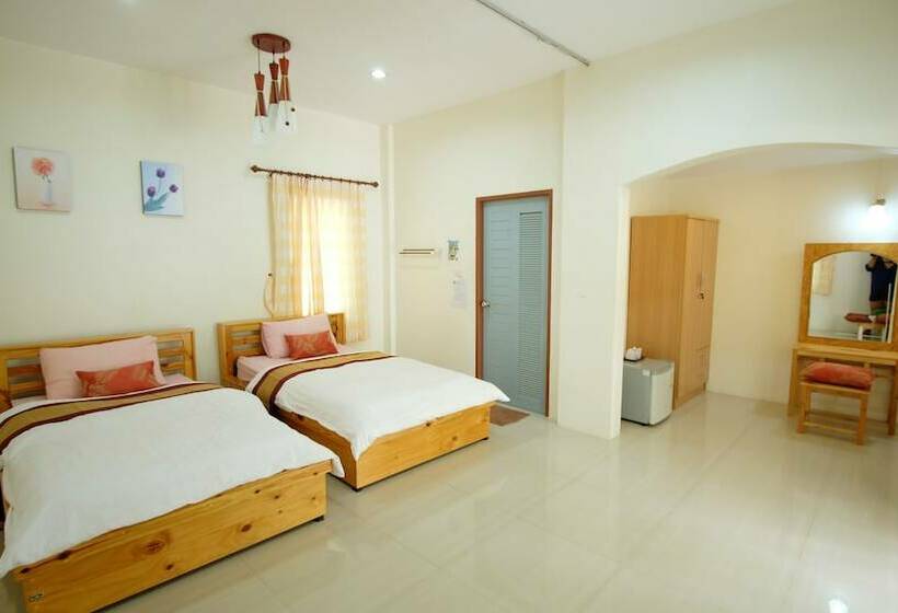 酒店 Khumphyazaw Resort