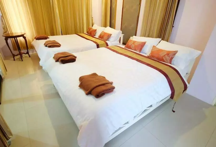 ホテル Khumphyazaw Resort