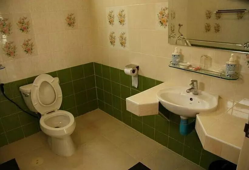 ホテル Khumphyazaw Resort