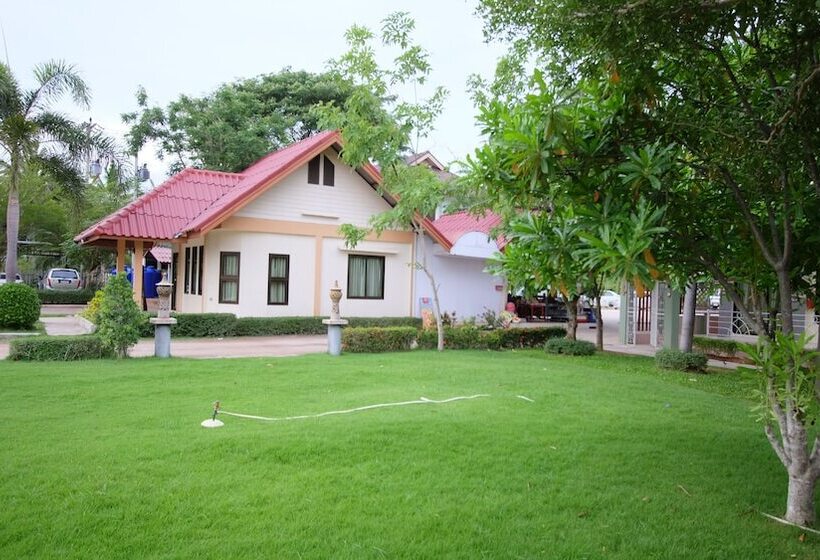 酒店 Khumphyazaw Resort