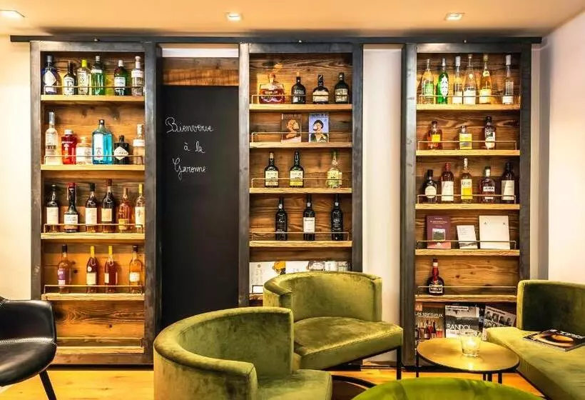 ホテル La Garenne