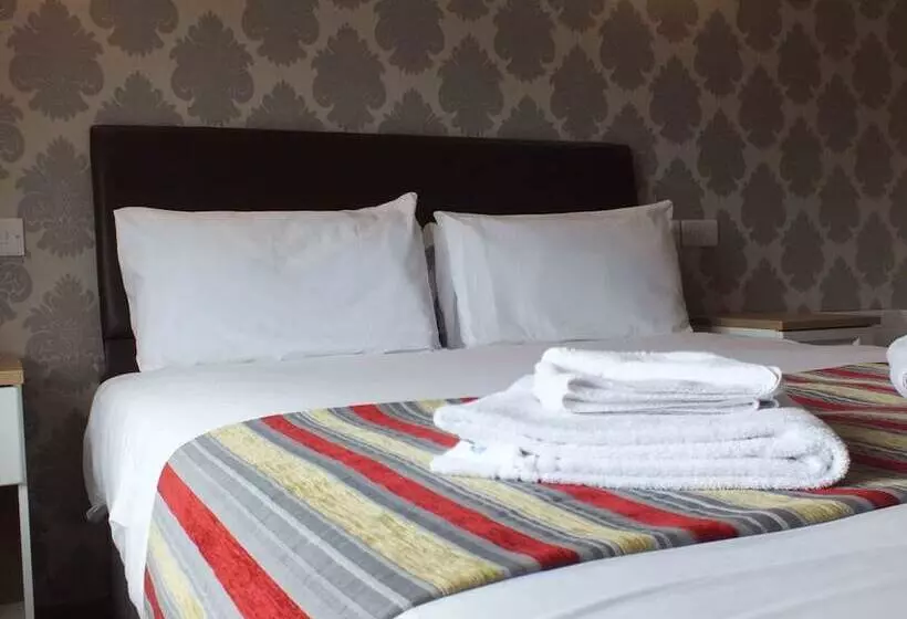 Hotelli The Fazeley Inn