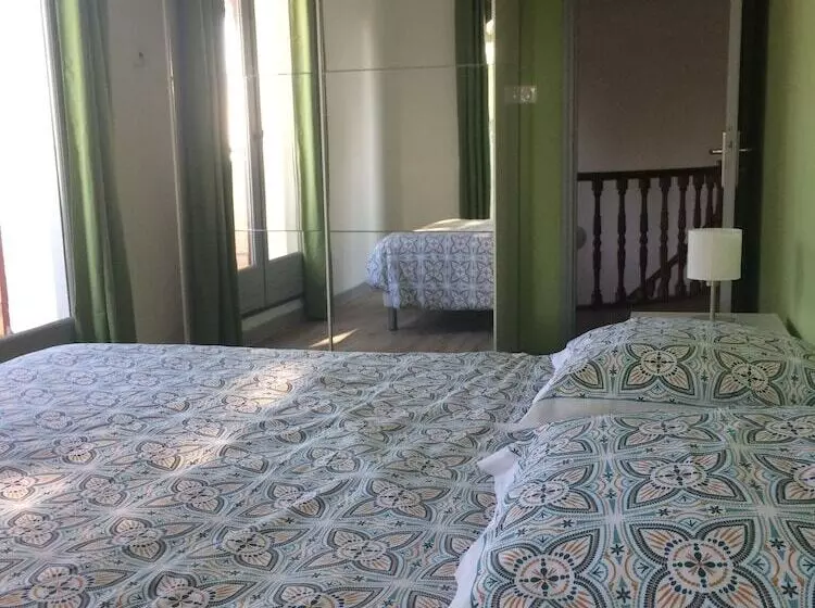 پانسیون Maison D Hotes Naturiste Villa Paulana