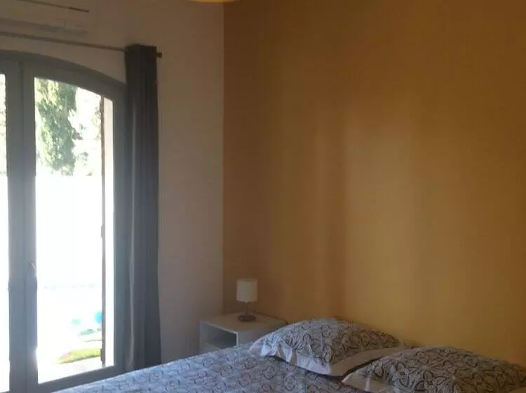 پانسیون Maison D Hotes Naturiste Villa Paulana