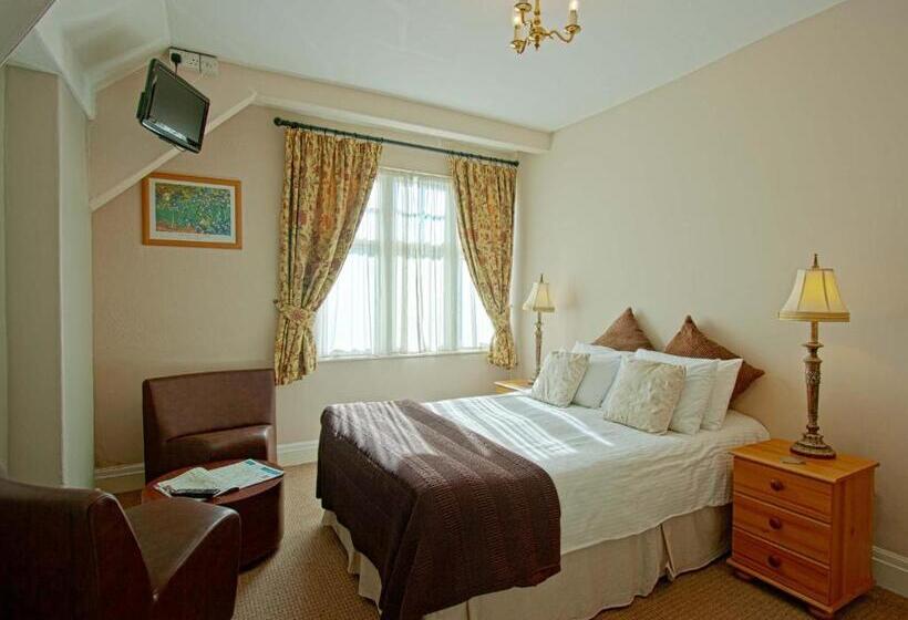 펜션 Monties Guest House   Adults Only