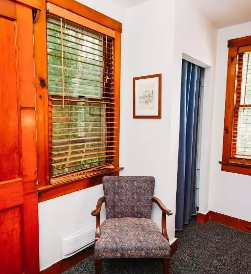 Rainbow Mountain Resort  Lgbtq Friendly