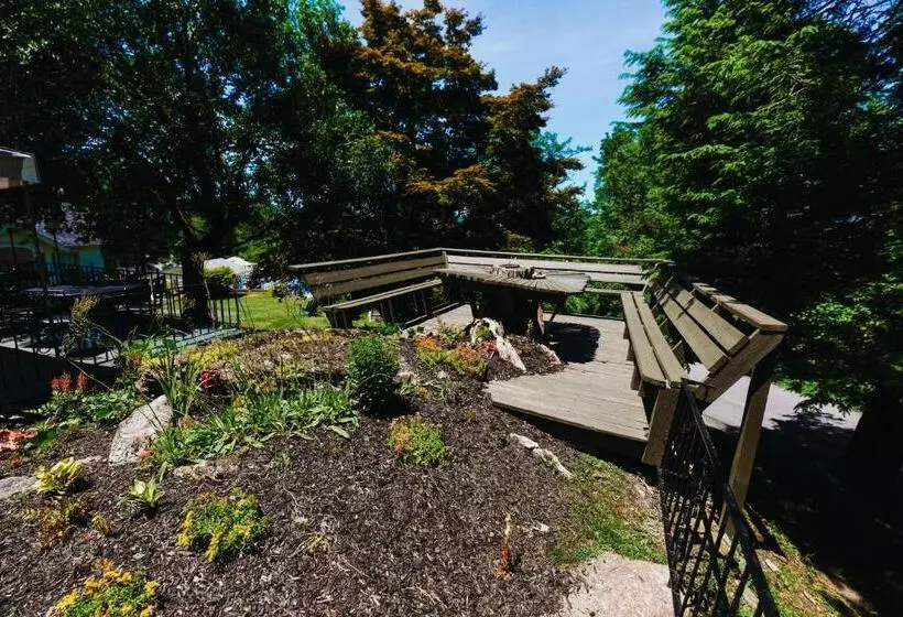 Rainbow Mountain Resort  Lgbtq Friendly