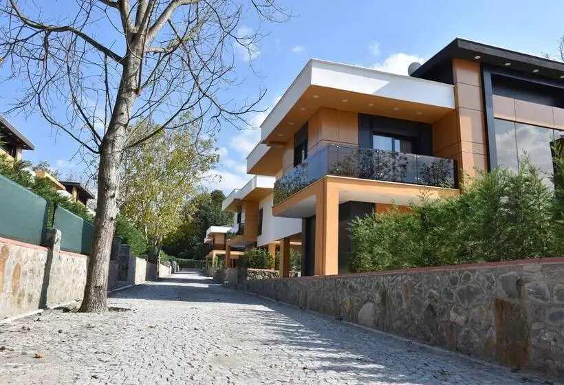 Yakut Villa