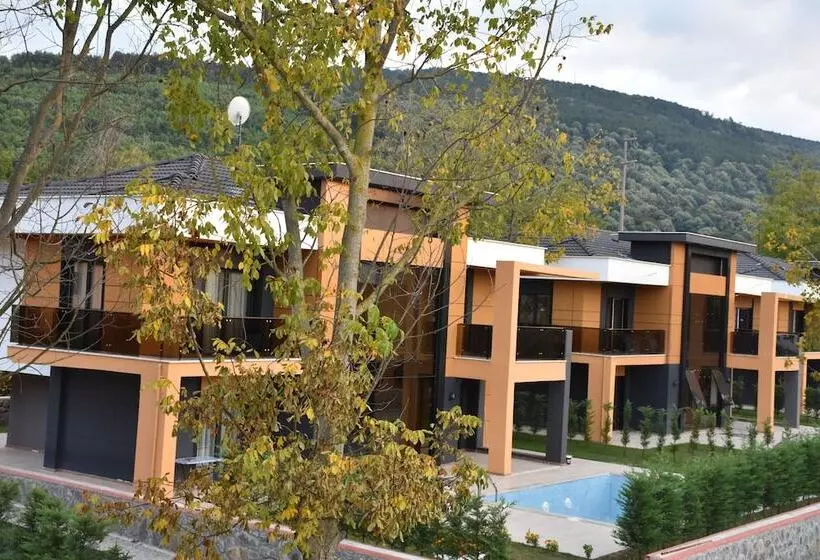 Yakut Villa