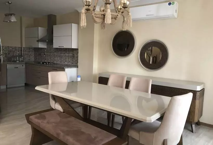 Yakut Villa