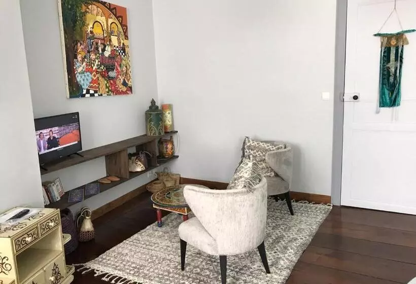 Aamiaismajoitus (B&B) Aux Rosiers