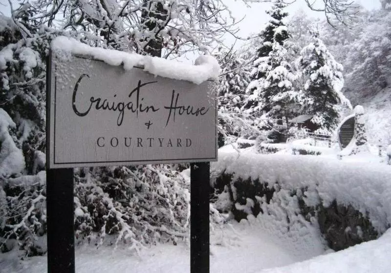 تختخواب و صبحانه Craigatin House & Courtyard