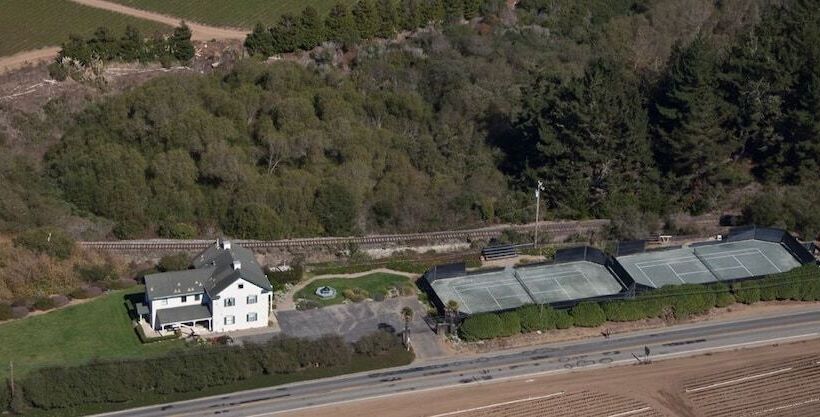 민박 Flora Vista Inn