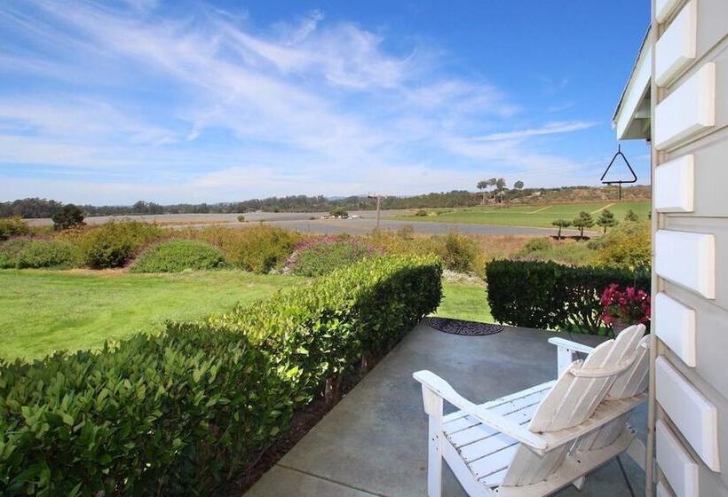 민박 Flora Vista Inn