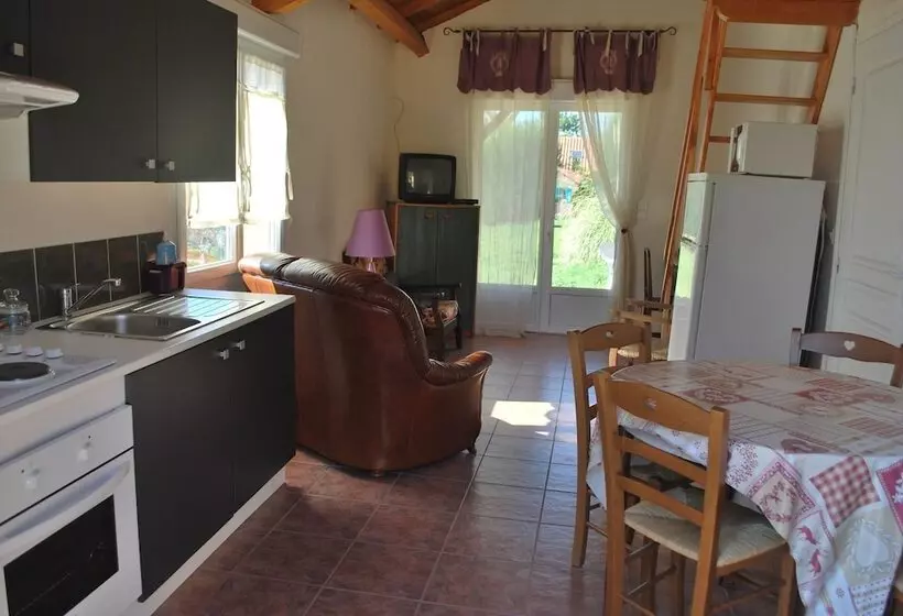 Aamiaismajoitus (B&B) La Charmeraie
