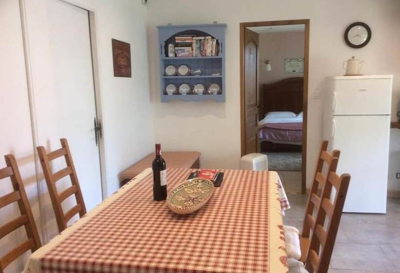 민박 Les Jonquilles