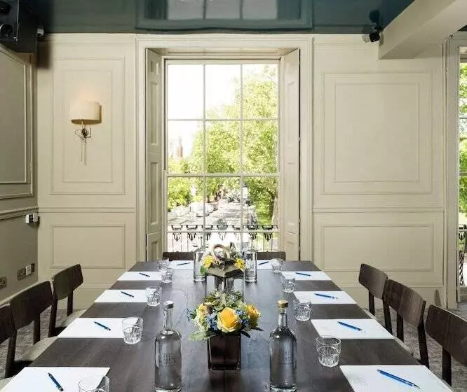 ホテル Aragon House