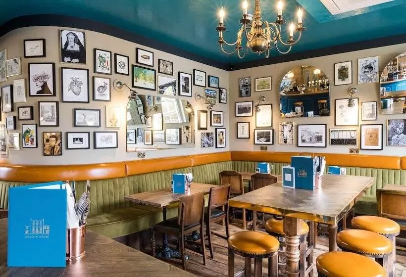 ホテル Aragon House