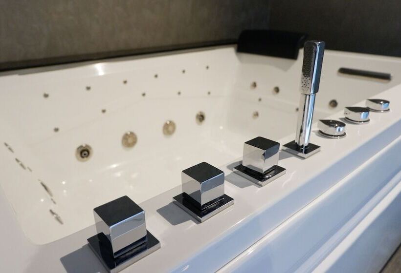 בית מלון כפרי Chill D Resort Buriram