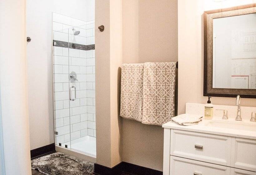 호텔 Gibson's Warehouse