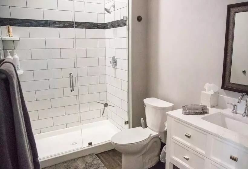 Hotelli Gibson's Warehouse