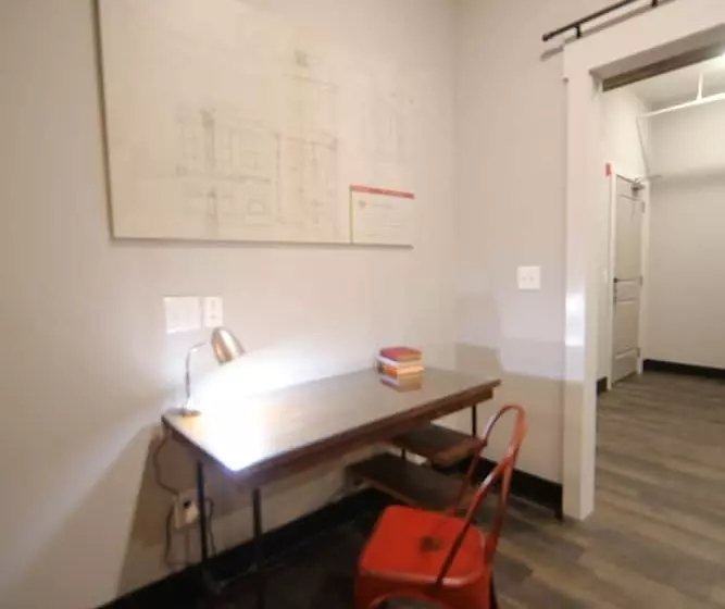 Hotelli Gibson's Warehouse