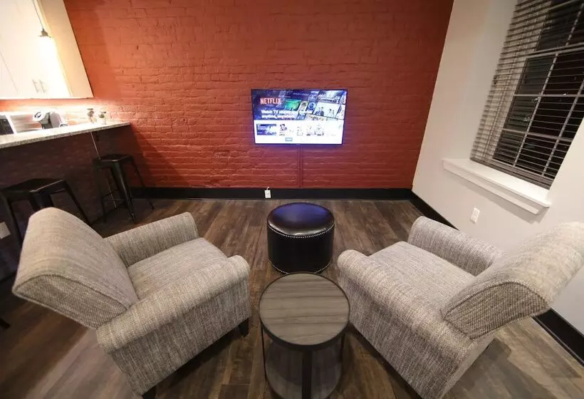 Hotelli Gibson's Warehouse