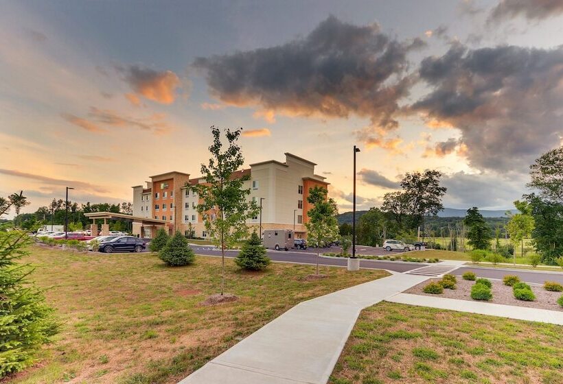 فندق Holiday Inn Express & Suites   Saugerties   Hudson Valley, An Ihg
