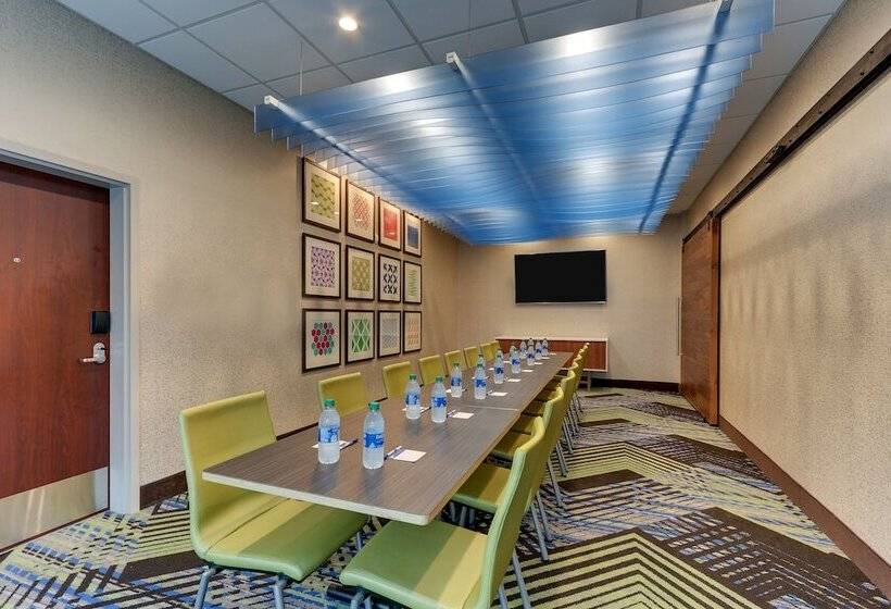 فندق Holiday Inn Express & Suites   Saugerties   Hudson Valley, An Ihg