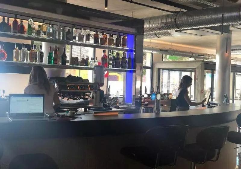 Hotelli Ibis Styles Ajaccio Napoleon