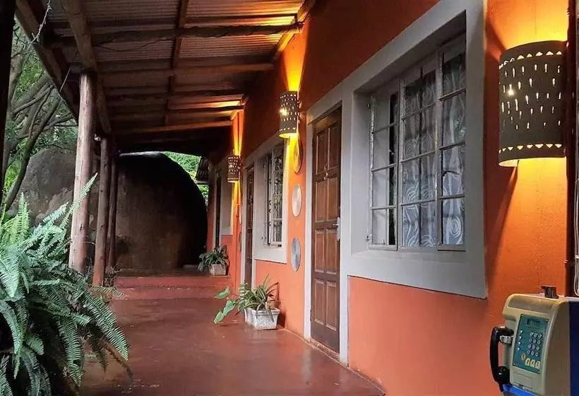 هاستل Lidwala Lodge