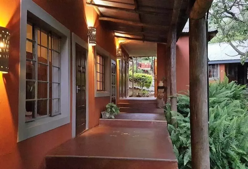 هاستل Lidwala Lodge