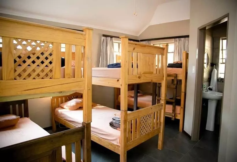 هاستل Lidwala Lodge