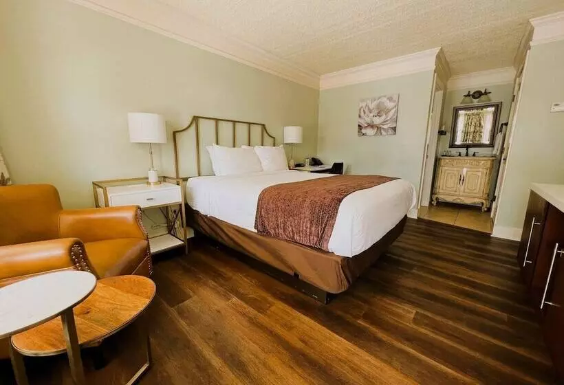 Motell Bayfront Inn
