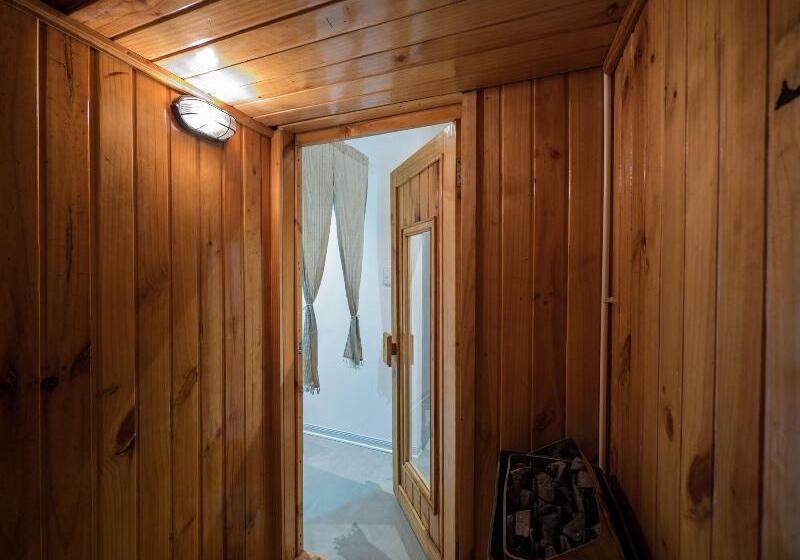 فندق صغير Wings House