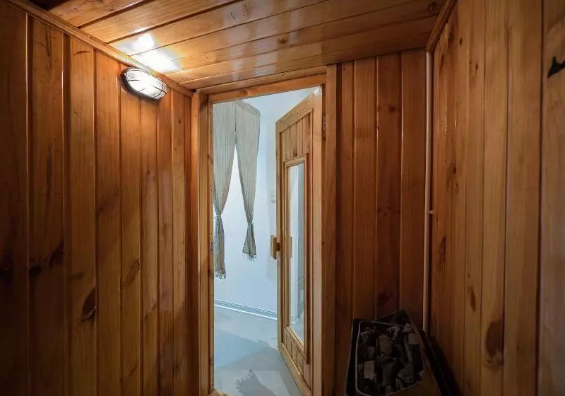 ユースホステル Wings House