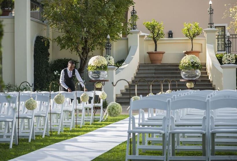 Four Seasons Hotel The Westcliff